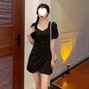 Vestido Francés Petite para Mujer Verano Estilo Cuello Cuadrado Mangas Abullonadas Volantes Irregular Adelgazante Falda Corta