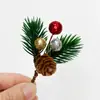 Decoración Navideña Árbol de Navidad Artificial Colgante de Piña Roja DIY Embalaje Caja de Regalo Accesorios de Decoración Agujas de Pino Navideño