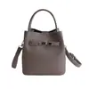 Bolso de Mano Pequeño Estilo Coreano para Mujer, Nuevo Bolso de Hombro Vintage Primavera 2026 para el Trabajo y los Viajes Diarios, Bolso Cruzado Tipo Cubo