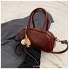 Bolsa Pequena Retrô de Luxo para Mulheres 2026 Outono e Inverno Novo Estilo Bolsa Feminina Versátil Bolsa Transversal Bolsa de Mão Bowling Bolsa de Ombro