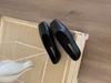 Sapatos Retrô Estilo Coreano Bico Quadrado Solado Macio para Mulheres em Estoque Novos Sapatos de Vovó Prata Franceses Bico Quadrado Sapatos Gorro Sapatos Mule