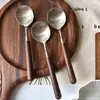 Colher com cabo de madeira de nogueira imitação, talheres de aço inoxidável, colher de sopa, colher para comida ocidental, colher para comer em casa, colher de sopa, colher pequena redonda retrô