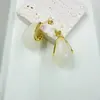 Pendientes de Gota Geométricos de Cobre y Plástico Combinados en Forma de C Estilo Maillard Irregular Dulces y Frescos Retro Europeos y Americanos