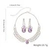 Conjunto de Pendientes y Collar de Malla con Incrustaciones de Diamante en Forma de Gota de Agua, Cadena para Clavícula de Lujo Ligero y de Alta Gama, Accesorio para el Cuello Versátil de Moda de Nicho al por Mayor
