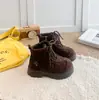 Botas Martin Infantis 2026 Outono Novo Estilo Botas de Cano Curto com Solado Macio para Meninos Botas Casuais Versáteis para Uso Externo para Meninas Estilo Britânico Tendência