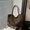 Bolsa Tote Grande Capacidade Europeia e Americana Estilo Étnico Elegante Verão 2026 Franja Bolsa de Ombro Único Transversal Bolsa Estilo Preguiçoso Ins