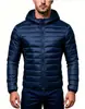 Chaqueta de algodón de invierno para hombre transfronteriza, abrigo corto de algodón casual moderno para hombre, prenda exterior de algodón con capucha ligera y cálida para hombre