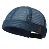 Nuevo modelo de verano del popular sombrero de propietario, sombrero de príncipe simple y elegante con logo de cuero, transpirable, adecuado para comercio exterior transfronterizo y transmisiones en vivo