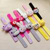 Pulseira Snap Circle de Pelúcia Desenho Animado Infantil Fofa Sanrio para Namorada Animal de Pelúcia Bate-bate Círculo Criativo Japonês e Coreano Presente