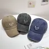 Sombrero de Primavera y Verano para Mujer, Gorra de Béisbol de Mezclilla Lavada Bordada con Corazón de Melocotón, Estilo Coreano Casual, Gorra de Pato Suave para Pareja de Hombres