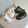 Zapatos Deportivos Forrados de Felpa para Niños 2026 Estilo Nuevo Primavera/Otoño Unisex para Niños Zapatos Tipo Tenis con Punta de Concha Suela Suave Antideslizantes Cálidos Zapatos Casuales