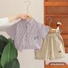 Guapo niño pequeño camisa de rayas finas manga corta conjunto de dos piezas 2025 verano nuevo bebé estilo extranjero verano al por mayor