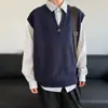 Chaleco de punto estilo academia con botones y cuello en V para hombre, chaleco sin mangas casual de otoño para usar en capas
