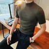 Suéter de Tricô Masculino Pulôver de Manga Curta Moda Verão Jovem 2025 Gola Alta Meia Casual Reto Cor Sólida Moda Cabelo