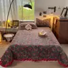 2026 Nuevo Estilo Terciopelo de Leche Acolchado Encaje Cubre Cama Falda de Cama Juego de Tres Piezas Sábana Cama Aireado Doble Capa Gasa Encaje Cubre Cama Individual