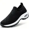 Zapatos deportivos casuales populares de suela gruesa para mujer, transpirables de malla fly-knit, zapatos de balanceo de aire, zapatos nuevos de moda de comercio exterior para mujer