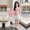 Camiseta casual fina de manga corta para niños mayores, elegante y linda, conjunto de dos piezas con falda midi de encaje dulce para niñas