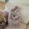 Bolsa Estampa de Leopardo Bolsa Tote de Pelúcia para Mulheres 2025 Novo Estilo Coreano Moda Grande Capacidade Bolsa de Ombro para o Dia a Dia Bolsa de Pelúcia
