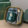 Caneca Criativa Folha Curta Caneca de Café para Casa Caneca de Chá Masculina e Feminina com Tampa e Colher Caneca para Casal Beber Água Fábrica de Origem