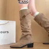 Fivela de Cinto Estilo Retrô em Couro Botas Empilhadas Amassadas Botas Longas Femininas Salto Grosso Emagrecedoras Botas Altas Calça de Montaria Botas de Cavaleiro