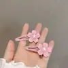 Pinza para el pelo de flor de cerezo rosa estilo japonés para niñas, dulce y delicada con una sensación cremosa, pinza bb de flor de cerezo, accesorio para el pelo para flequillo lateral