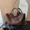 Bolsa feminina de tecido casual estilo coreano transfronteiriça, nova moda verão 2026 bolsa de ombro versátil de grande capacidade bolsa tote