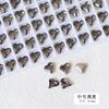 Arte de uñas de red social japonesa Corazón Torcido Diamante Cristal Mágico Super Brillante Diamante Grande Fondo Puntiagudo Amor Vidrio Rhinestone Decoraciones al por mayor