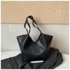 Estilo Coreano Simples Moda Grande Capacidade Cesta de Legumes Balde de Água Bolsa Mulheres 2026 Nova Bolsa Tote de Ombro Único para o Trabalho