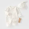 Conjunto de Dos Piezas de Mameluco y Gorro de Mariposa de Algodón Puro para Bebé de Primavera y Otoño 0-3 Meses Gorro Suave para Bebé Recién Nacido con Protección para la Cabeza