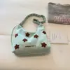 Bolso de hombro retro estilo coreano con pliegues y bordado de estrella, un bolso tote simple y elegante para ir al trabajo, con un diseño cruzado relajado y casual