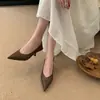 Zapatos de tacón fino para otoño 2025, boca poco profunda, versátiles, estilo Ol para ir al trabajo, tacones de aguja, punta fina, para mujer, sin cordones