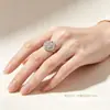 Anillo de joyería de dos tonos con circonita, superventas transfronterizo, diseño de nicho, versátil y elegante, sensación de alta gama, anillo y accesorio para la mano para mujer