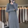 Outono 2026 Novo Estilo Francês Vestido Feminino de Lã Manga Longa Vestido Suéter Tricotado Gola Redonda Vestido Base Canelado