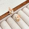 Pendientes de Circonita con Flor Rosa de Diseño Fresco Estilo Japonés y Coreano Lujo Ligero Goteo de Aceite Pendientes de Oro Verdadero 18K Chapado en Cobre Joyería