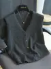 Chaleco tejido sin mangas de cuello en V simple para mujer, perfecto para usar en capas en otoño e invierno, versátil, de corte holgado y adelgazante, un chaleco suéter o prenda exterior de moda