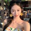 Aretes de Vacaciones de Girasol de Paja Clips para Orejas de Mujer 2025 Nuevos Accesorios de Moda Exagerados para la Playa Hermosos Aretes Tachuelas