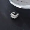 Nuevos Pendientes de Clip con Borlas y Perlas de Estilo Coreano para Mujer, Pendientes de Hoja de Bambú Texturizados, Pendientes Únicos, Exquisitos y Geniales de Nicho