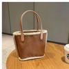 Outono e Inverno Nova Bolsa de Pelúcia Grande Capacidade Bolsa Feminina Camurça Fosca Bolsa de Mão Lã de Cordeiro Bolsa Tote Bolsa Balde Bolsa de Mãe