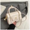 Bolso pequeño cuadrado portátil retro de moda para mujer, primavera 2025, nuevo bolso de hombro informal, elegante bolso cruzado