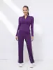 Conjunto de Duas Peças de Jaqueta Longa com Zíper Colorida Contrastante Preto e Branco Elástica Slim Fit Roupa Esportiva ao Ar Livre para Yoga Conjunto de Yoga Feminino