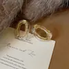 Nuevos Pendientes de Resina Ovalados Huecos de Moda para Mujer, Pendientes de Botón Geométricos Versátiles de Estilo Nicho de Lujo Ligero