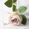Guau Terciopelo Simulado Personalizado Rosa Individual Decoración de Pared de Flores Casera Boda Día de San Valentín Pared de Flores en Cascada Roja Mano