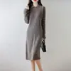 Nuevo Suéter de Lana 100% Otoño e Invierno Vestido con Cuello de Muñeca Diseño de Longitud Media para Mujer Aspecto Adelgazante Vestido Suéter Jacquard de Corte A