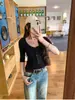 En stock y listo para enviarCamiseta de cuello en V abotonada estilo francés para mujer, top de verano de manga media, corte ajustado y que realza la figura