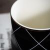 Taza de cerámica a cuadros en blanco y negro con pintura dorada, estilo nórdico, estilo Harajuku creativo, taza de café para negocios, venta al por mayor
