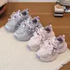 Zapatos Deportivos para Niñas 2026 Primavera Nuevos Malla Moño Perla Suela Suave Transpirables Antideslizantes Versátiles Zapatos para Niños Papá