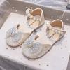 Sapatos de Princesa para Meninas 2026 Novos Sandálias Infantis de Primavera e Outono Sapatos de Cristal Sapatos Fechados Pequenos de Couro para Meninas Verão