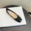 Zapatos de Mujer Estilo Ballet Cuadrados Bajos con Lazo que Aumentan 5 cm de Altura 2024 Otoño Nuevos Zapatos de Noche Franceses de Suela Suave