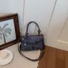 Bolso de mujer a la moda, bolso cuadrado pequeño nuevo, bolso de mano ligero para salir, simple, elegante, versátil, bolso de hombro y bandolera de moda