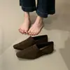 26 Otoño Nuevo Retro Punta Cuadrada Boca Profunda Adelgazantes Zapatos de Salón Mujer Moda Versátil Slip-on Plano Bidireccional Zapatos Mula